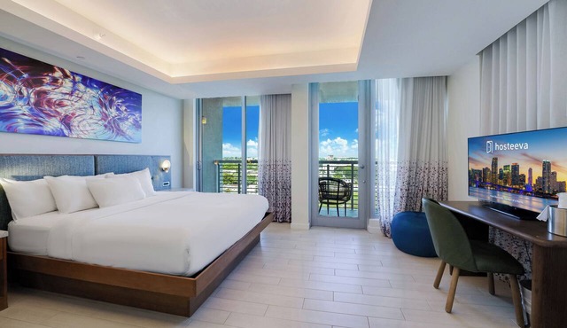 CIRC Hotel By Hosteeva