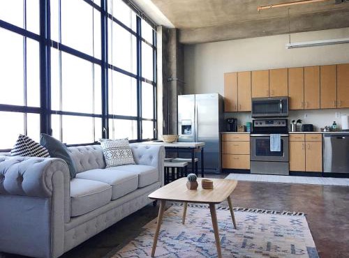 City Loft w View of Gay St