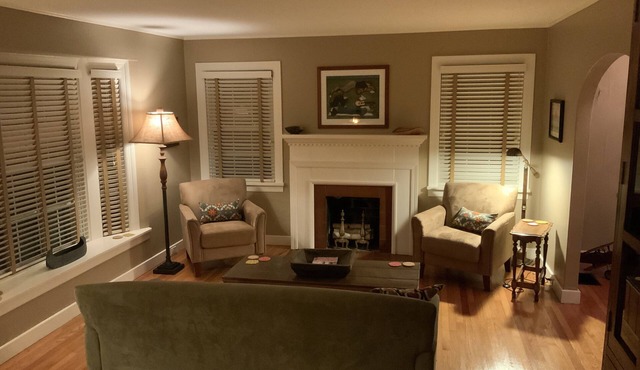 Clean Cape Cod close to downtown
