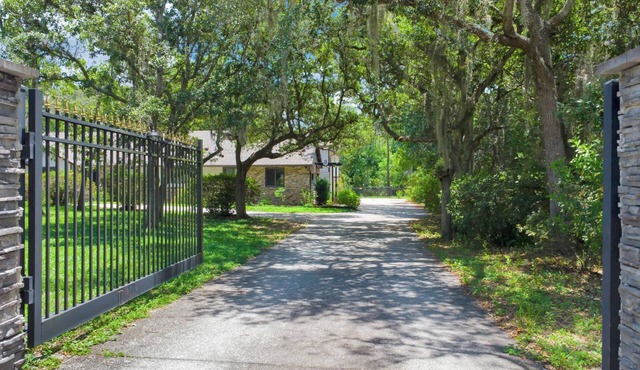 Cloud 9 - Cozy studio with WiFi, AC in charming Chuluota, FL