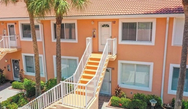 Coastal Paradise: Luxurious Escape at Falling Waters Beach Resort