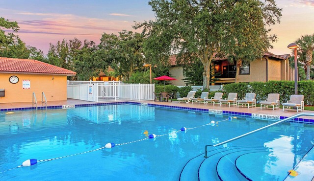 Coffee, Pool, Repeat | Fantastic Florida Escape