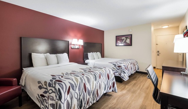 Comfortable & Affordable Stay w/Free Parking Near I-24, Stones River Mall in Rutherford County