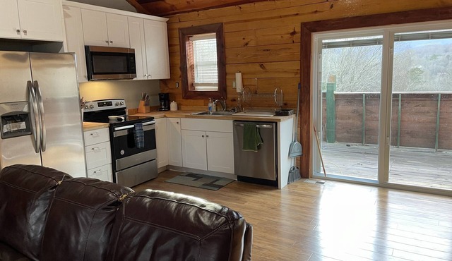 Comfy Cottage Next to State Park/Lake/ATV Trails