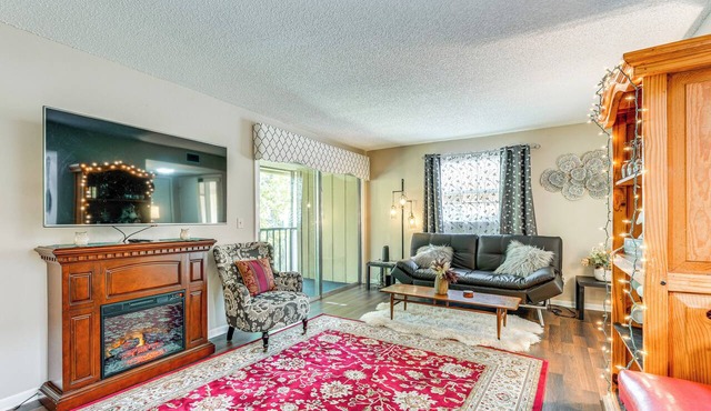 Condo w/Pool & Beach Access Near Theme Park
