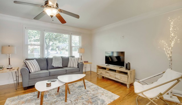 Contemporary Athens Home < 2 Miles to UGA!