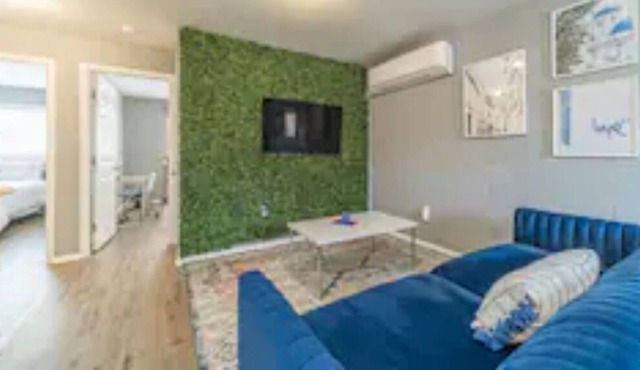 Contemporary & Quiet Home Close to DT Athens
