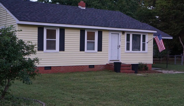 Cottage on Carlos