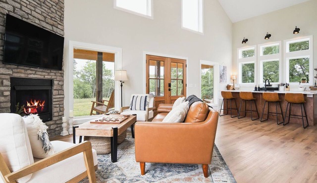 Cottage w/River Access Near Rock Island State Park