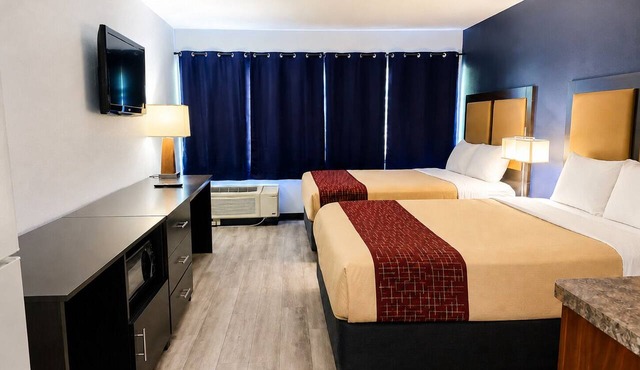 COUNTRY HOST INN
