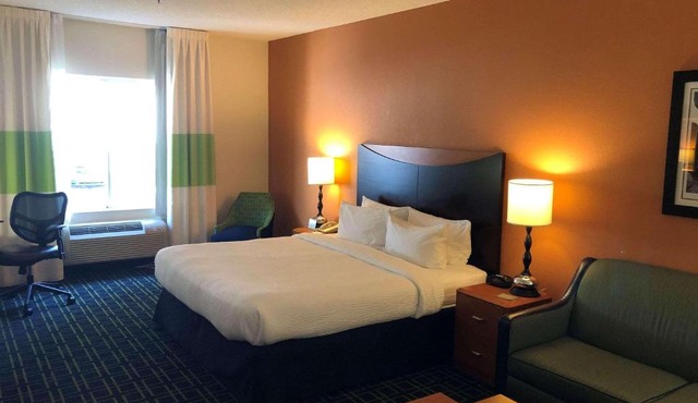 Country Inn & Suites by Radisson, Fayetteville I-95, NC
