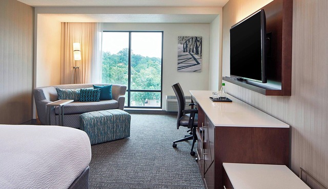 Courtyard by Marriott Minneapolis West in St. Louis Park
