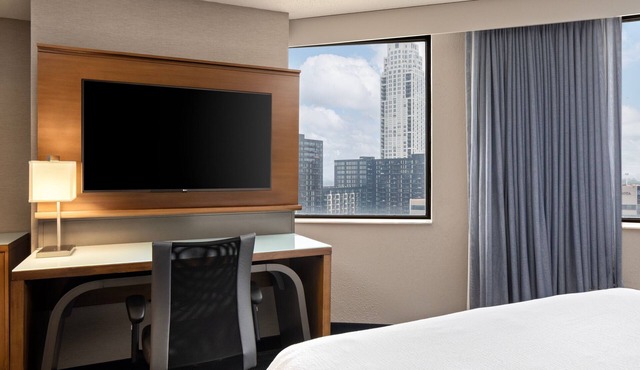 Courtyard by Marriott Minneapolis Downtown in Minneapolis