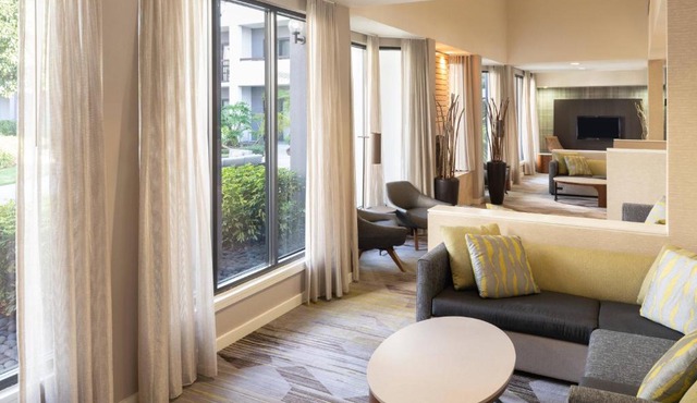 Courtyard by Marriott Orlando Airport