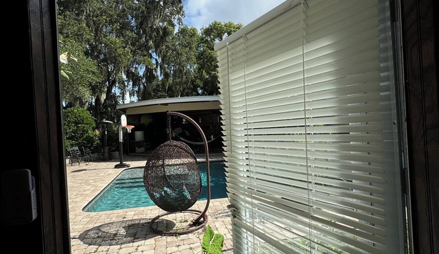 Cozy 1-bedroom studio With Pool and Garden View, AC in peaceful Downtown Sanford