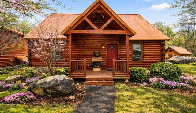 Cozy 3BR Cabin Near National Park W Hot Tub/Arcade