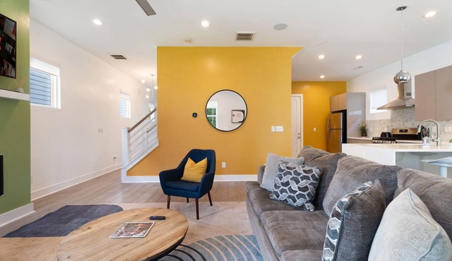 Cozy 3BR Retreat with Patio, Prime Charlotte Spot