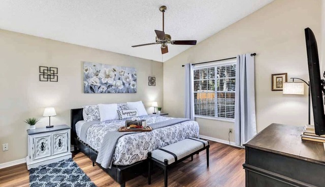 Cozy 4/2, Pool, Game & Bunk Room, 5* Location