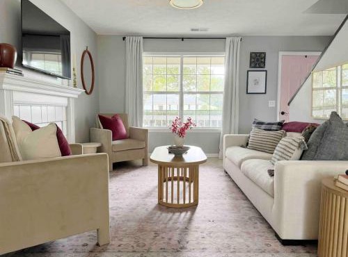 Cozy Cottage Near Beach & Downtown Dog Friendly