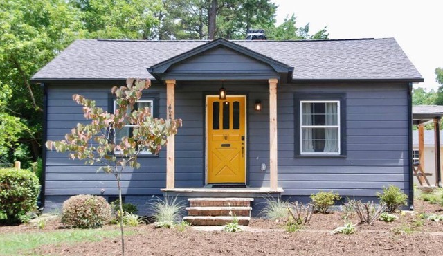 Cozy Cottage on Food Forest in the Heart of Charlotte