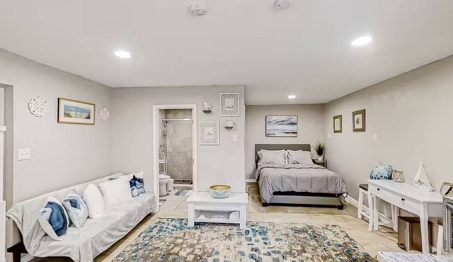 Cozy Guesthouse Fire Pit near Busch Gardens & USF