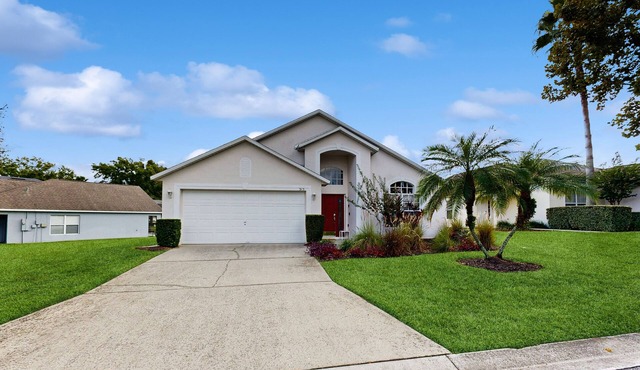 Cozy home with private pool, billiards, central AC and enclosed yard