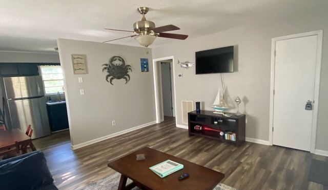 Cozy Jacksonville Bungalow Pet Friendly!