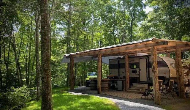 Cozy & Secluded Nantahala hideaway