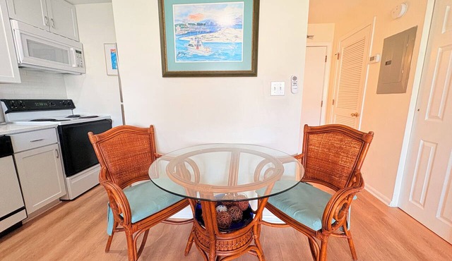 Cozy Updated Studio | Prime Resort Location in Destin