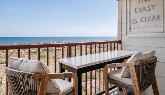 Direct Oceanfront King Villa - Oceanfront Resort