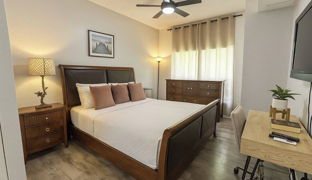 Disney-Area 3BR Townhome | Sleeps 9 | Pool + Gym