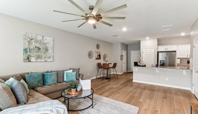 Dog-Friendly 3BR St. Augustine, Beach + Downtown in St. Augustine Beach