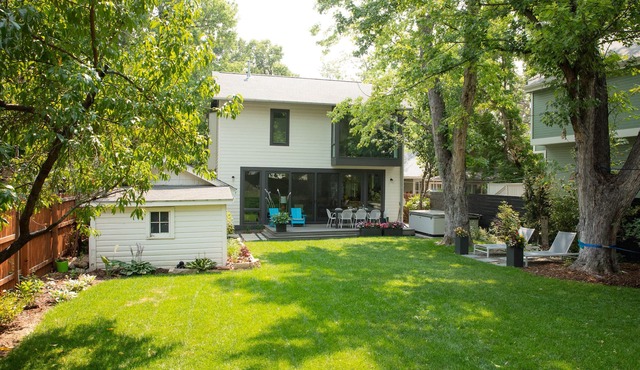 DOWNTOWN BOULDER: Modern Family Home with large, private yard, hot tub. in Boulder
