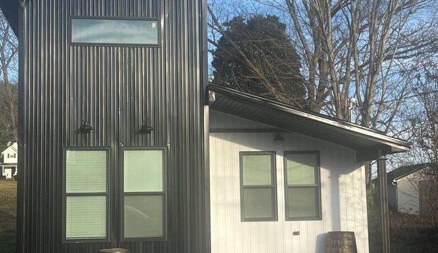 Downtown Tiny Bourbon House in Somerset