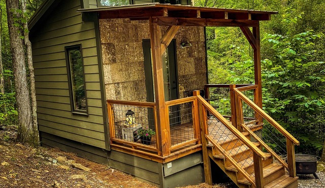 Dream Weaver Tiny Cabin 4 | Indigo Nature Retreat in Old Fort