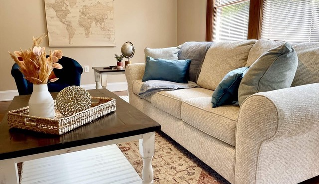 E Reed St., 117 B | 2 Bed, 1 Bath