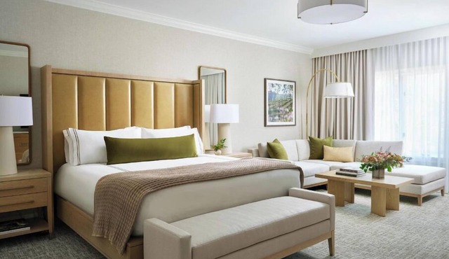 Enjoy Grassy Vineyards at Upscale Room Near Golf, Spa & Outdoor Adventures