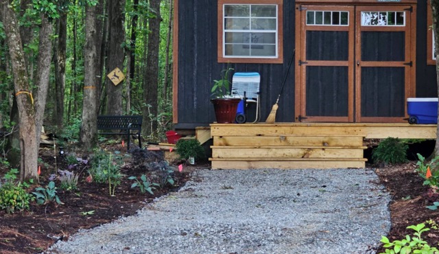 Enjoyable a cozy cabin in charming Enfield perfect for relaxing stays
