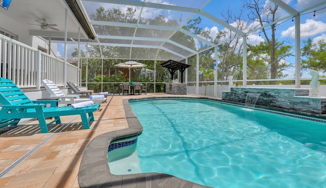 Escape to Comfort ☀️ Pool Home Near Tampa