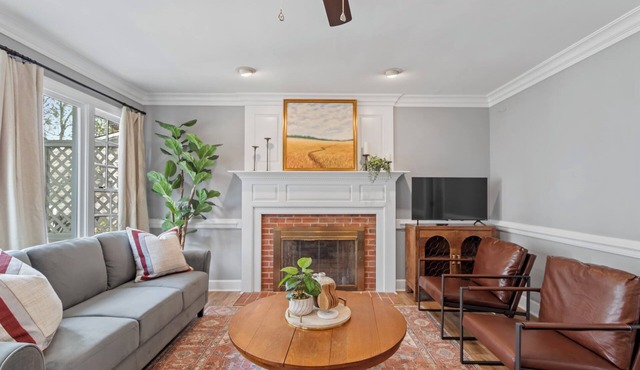 EV Charger|King Bed|Pets OK|Bond Lake