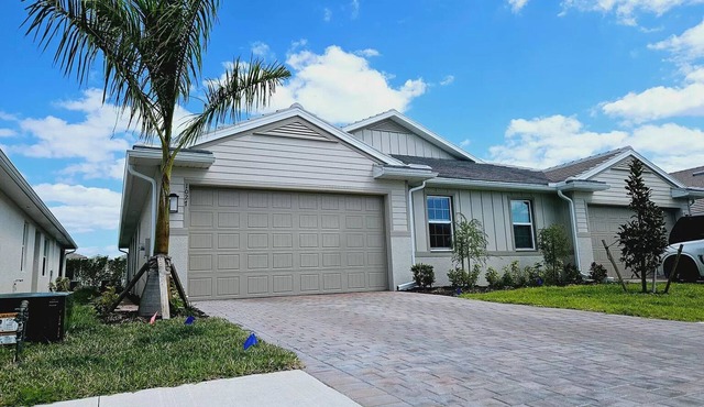 Exceptional Brand-New Construction House