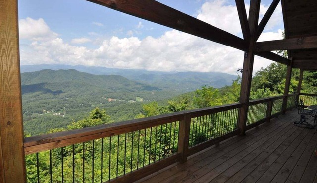 Experience mountain serenity at A Bear's Retreat, Bryson City, NC
