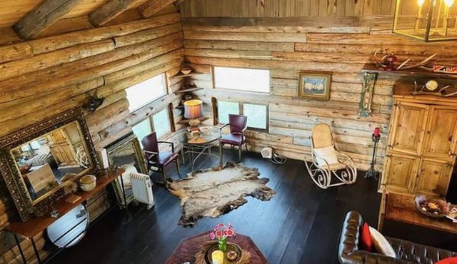 Experience Rustic Living in a Real Log Cabin 75 Acres of Natural Beauty in Canby