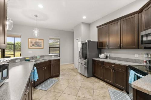 Family-Friendly 3BR Getaway BBQ Game Room Fun