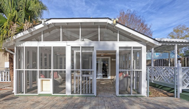 Family Friendly House w Pool & Games