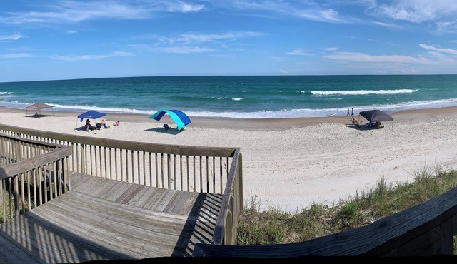 Family friendly oceanfront condo, directly on the beach.