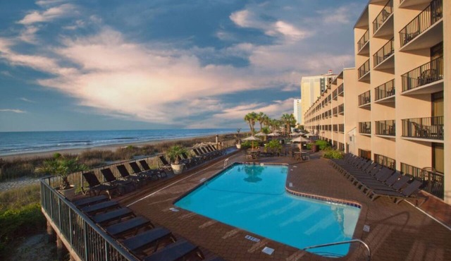 Family-Friendly Oceanfront | Compass Cove Pools + Near Ripley’s Aquarium