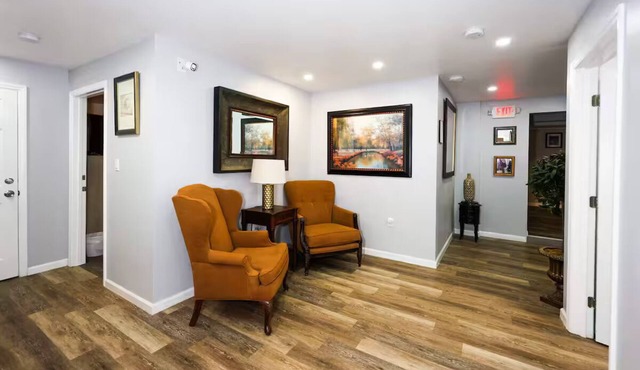 Fantastic 9-bedroom house with AC in Charlotte