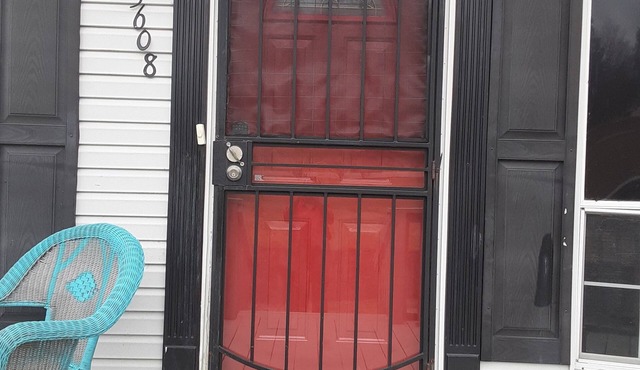 Felix Culpa-Red Door: Cozy 3 Bedroom duplex home near Ft. Jackson, SC