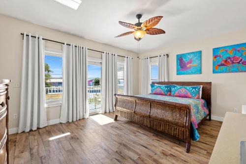 Flamingo House on 2nd in Cedar Key
